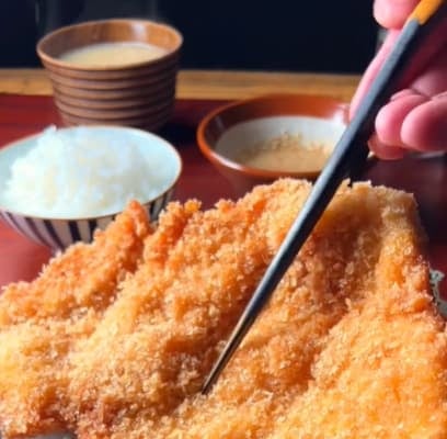 でかすぎ！顔より大きい鶏肉！料理研究家・けんた食堂のレシピが「絶対美味しい」と話題に！