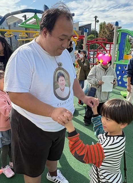 「目を合わせてもらえない…」あのちゃんが巨漢芸人の悲しい姿を投稿