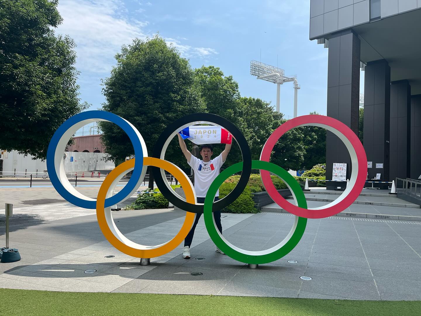 杉谷拳士がパリへ出発！「お仕事で!!!と言いたいところですが...」