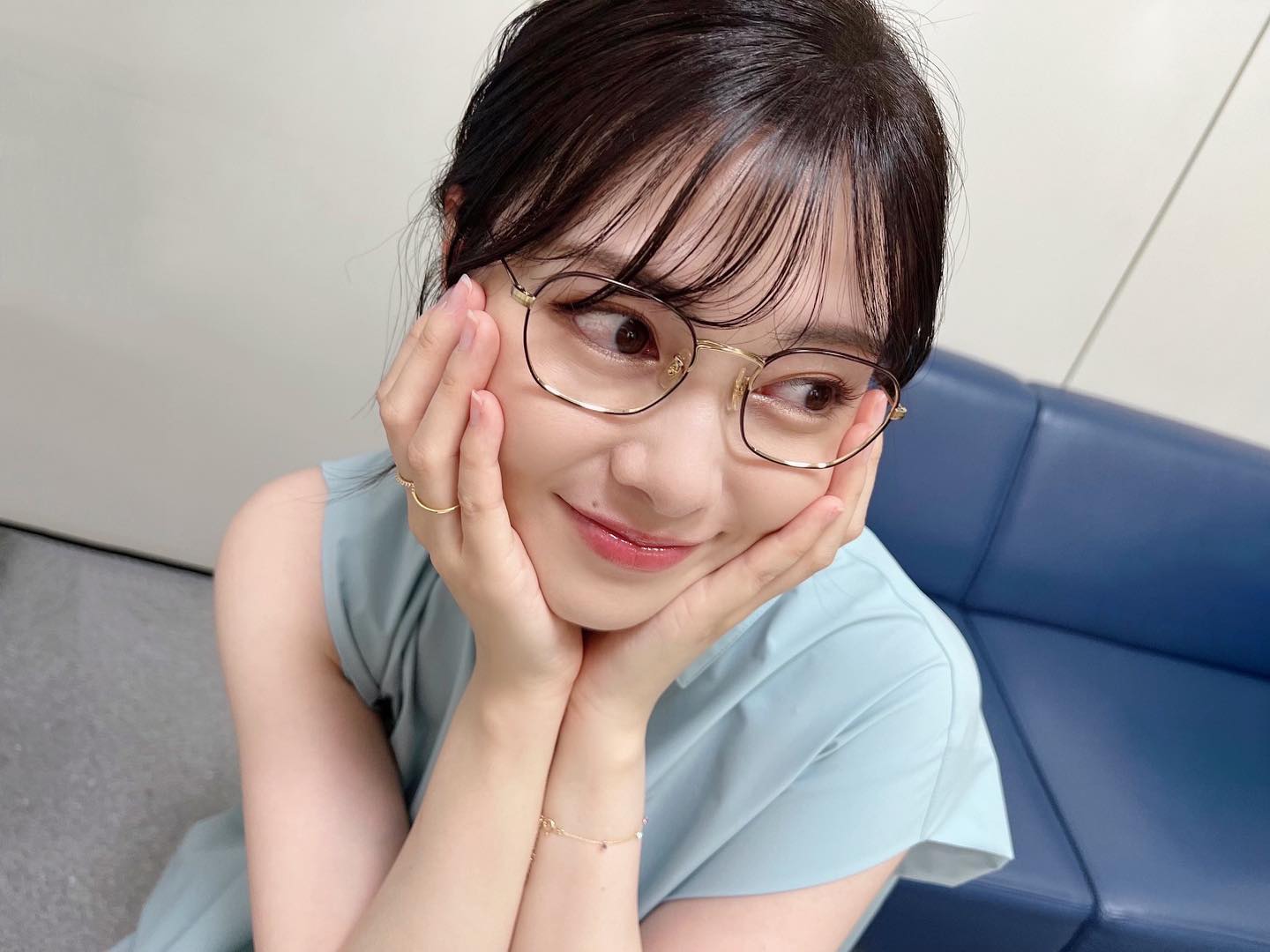 「破壊力は何よりもつよい！」👀💓白石麻衣さんの可愛さに「いいね×5億。」