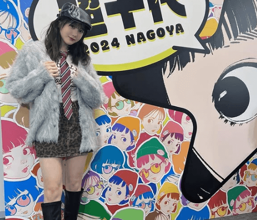 「もう…生きがいです」女優＆フィギュアスケートのデュアル美女、なんと”超十代”フェスへ！眼福ミニ美脚にファンのときめきMAX！