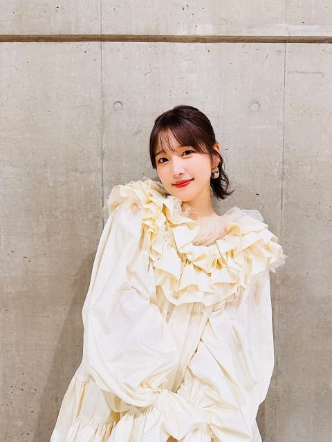 「可愛くいてくれてありがとう…」美人声優 内田真礼がジャンプフェスタで白黒真逆コーデを披露！