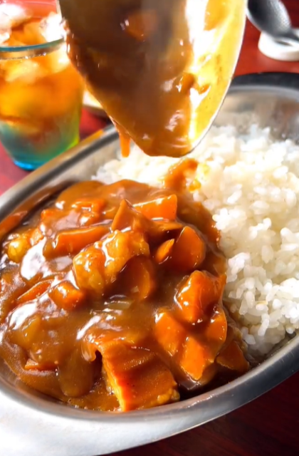 ホルモンを使ったカレーが話題に！料理研究家・けんた食堂のレシピが「めっちゃ美味しそう」との声続々！