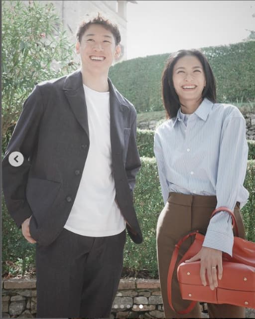 榮倉奈々がトッズでの撮影ショットを公開　撮影相手は超人気バレーボール選手⁉