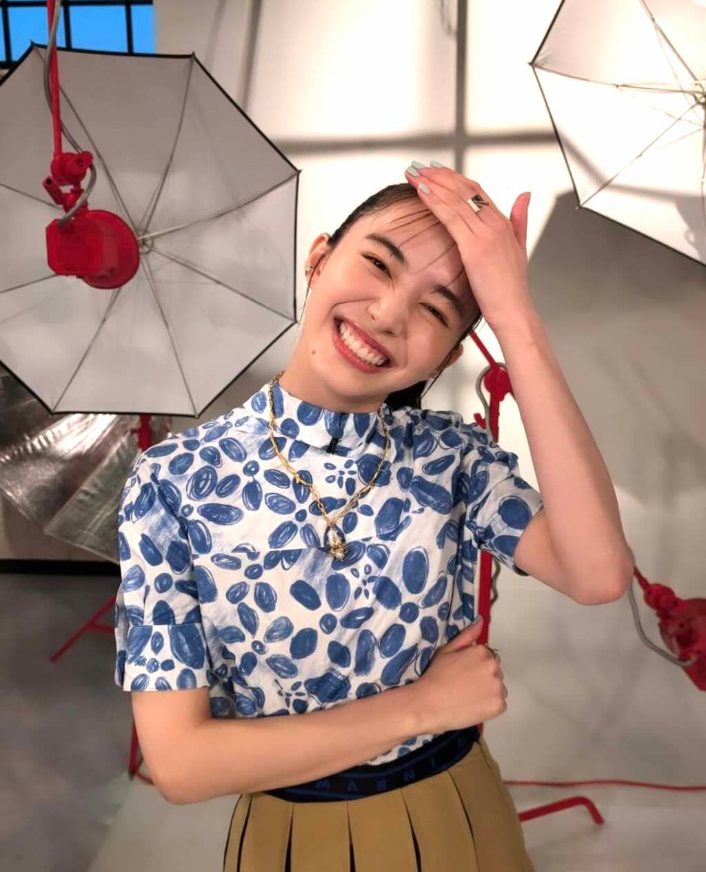 「世界一可愛い」井桁弘恵 のデコ出しオフショットに反響