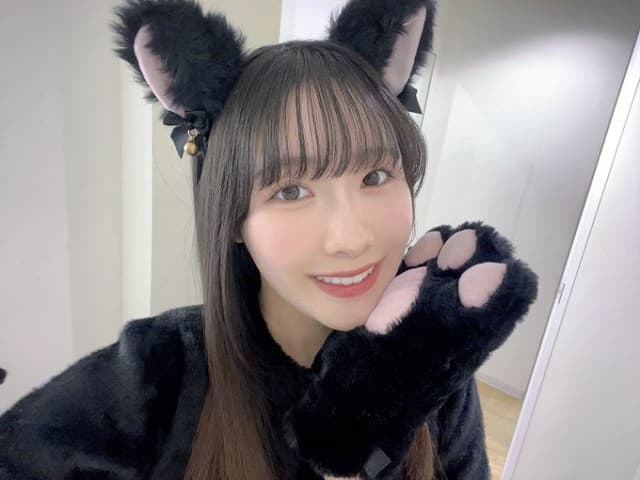 「可愛すぎてフリーズ…」アイドル声優が披露した猫ちゃん衣装にファン思わず硬直!?