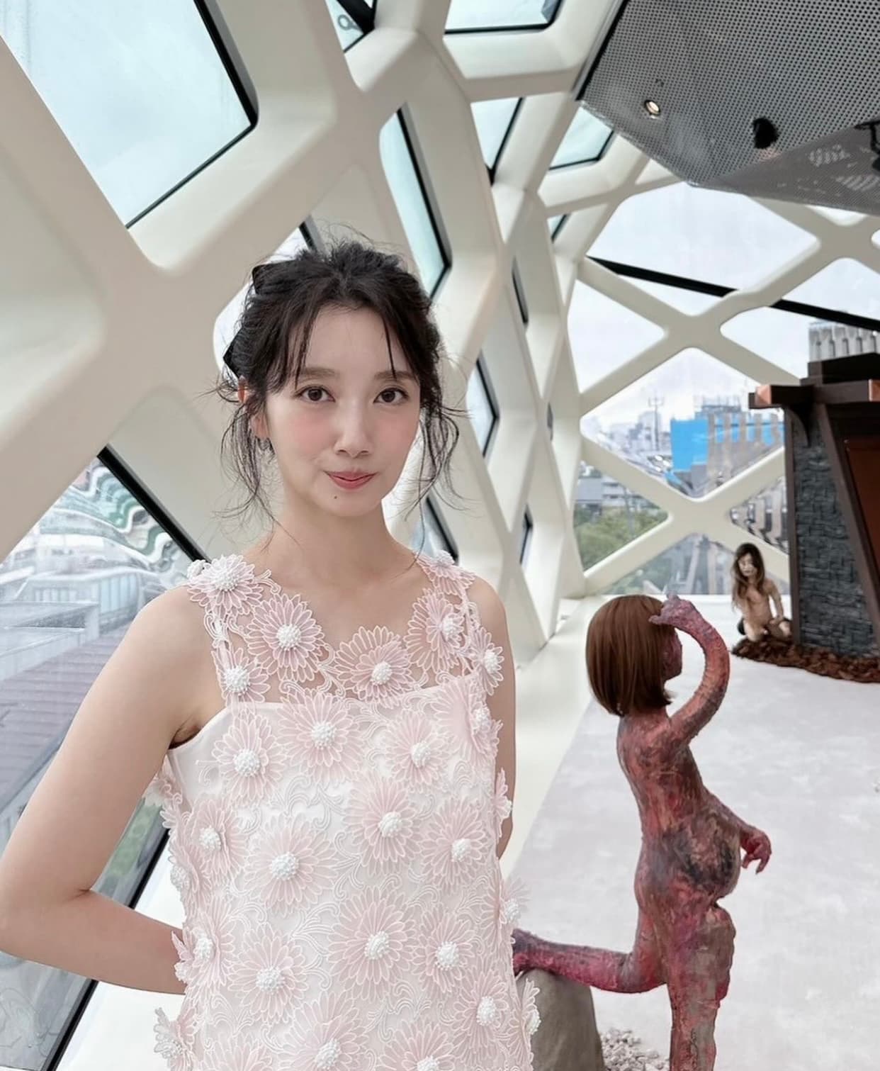 「ステキ〜❤️ハート撃ち抜かれました😍」波瑠のピンクドレス姿が可愛すぎると話題に！