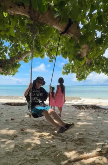 お笑いタレント 田村淳 家族で石垣島へ！