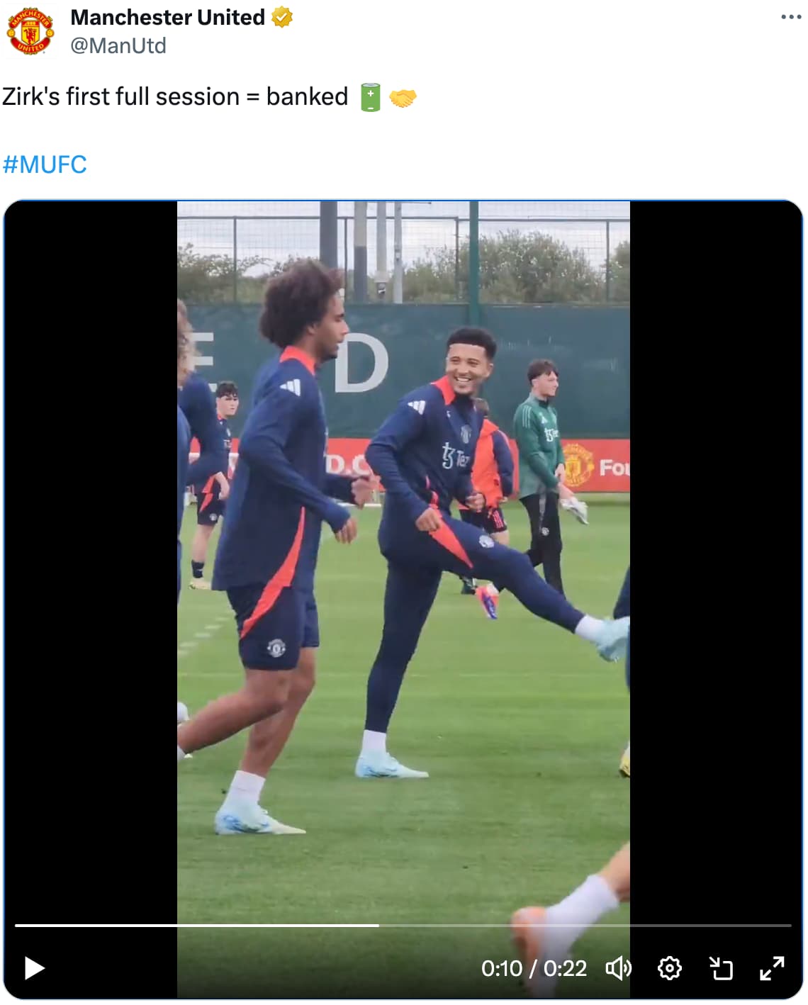 マンU新加入選手、待望の初練習参加！