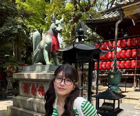 メガネ姿が可愛すぎ！グラドル・ちとせよしののオフなスタイルにファンから反響