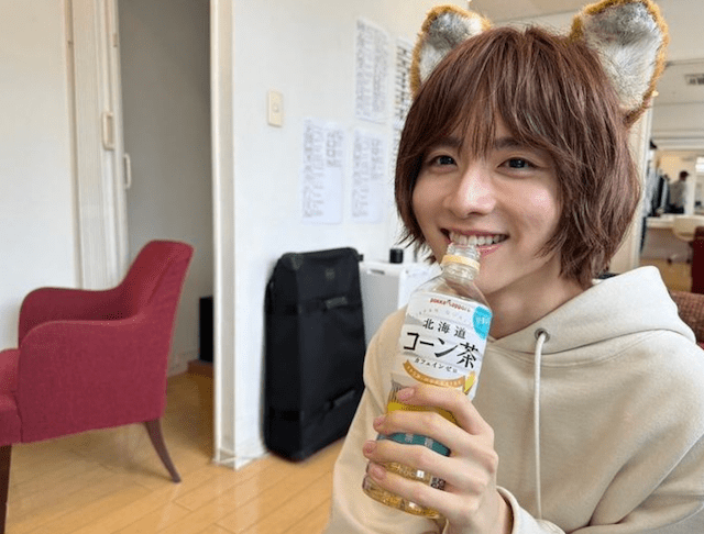 「こんな可愛いキツネぜひ保護させてください」人気若手俳優が可愛すぎる狐耳を披露