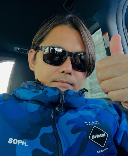 まるで「I'll be back」！俳優 今井翼 カッコよすぎるグッドポーズ！