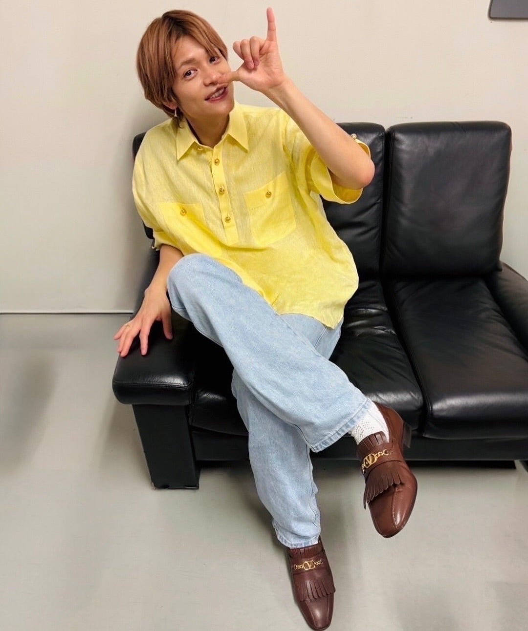 「疲れた心に沁みます」WEST.・中間淳太、私服オフショット公開でファン悶絶！