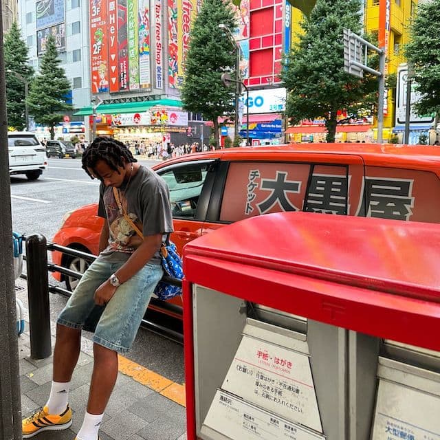 サッカーフランス代表戦士 オフに日本でマリオカートを楽しむ！？