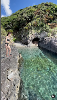 「凄いです怖くないですか？」人気モデル 海へ大ジャンプ動画公開で話題に スタイル抜群ビキニ姿も披露