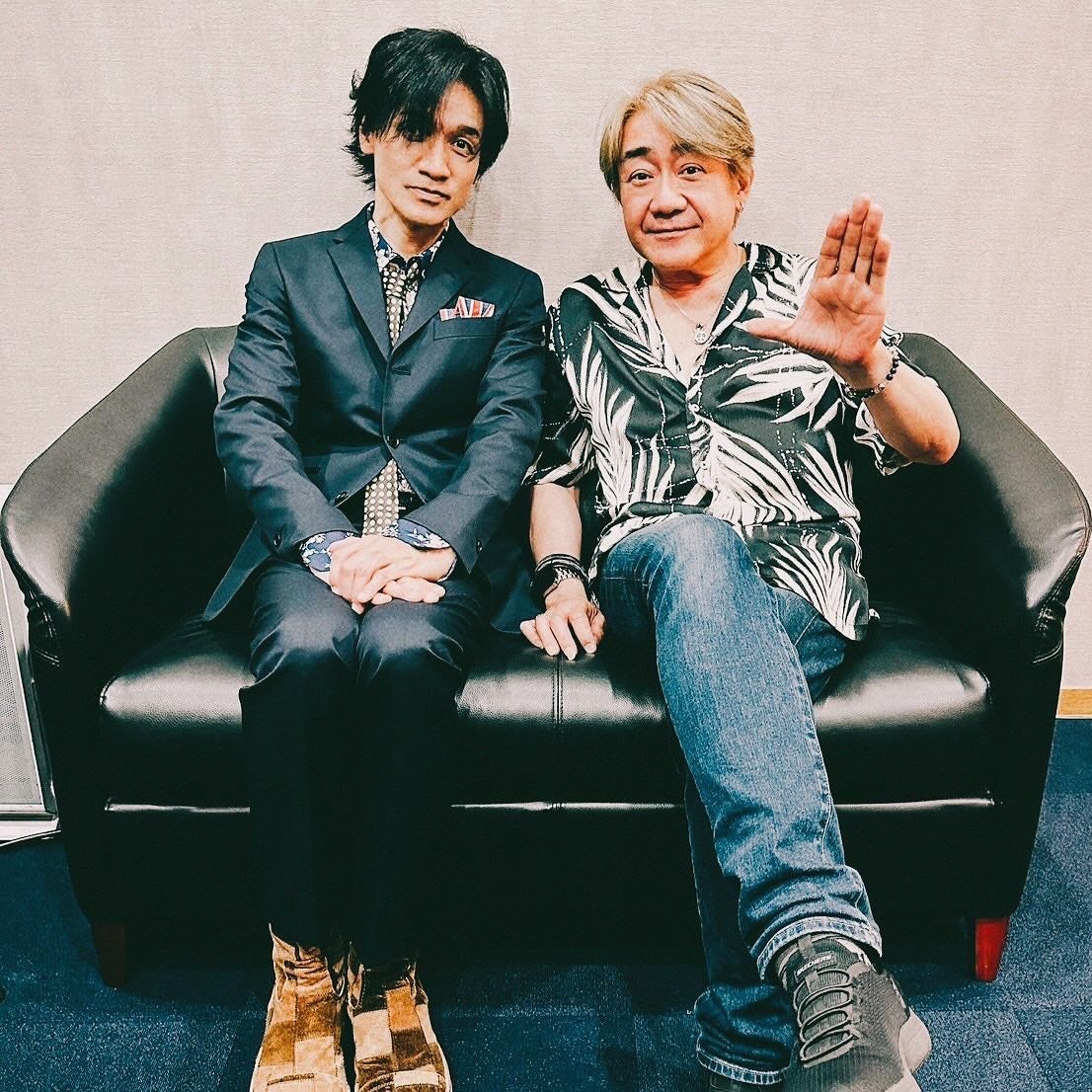 「若くなってない？」男闘呼組の元メンバーと有名ギタリストの2Sが話題に！