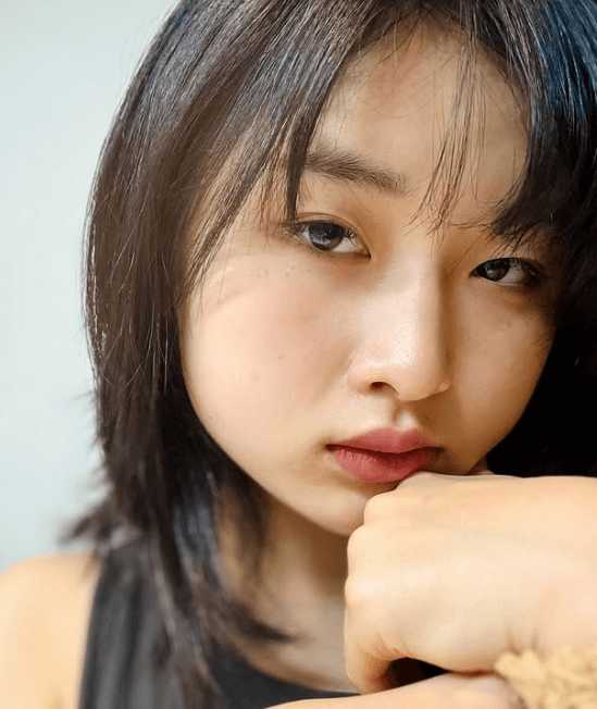 「モデルさんでもイケる！」キュートなキックボクサー、”美女全開モード”の近写ショットを見せファン熱狂！