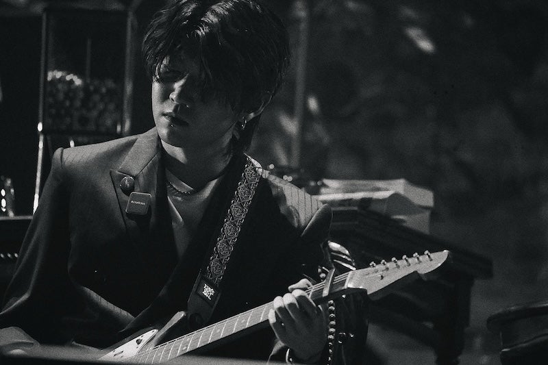 あの超人気バンドのギタリストが28歳の誕生日を報告