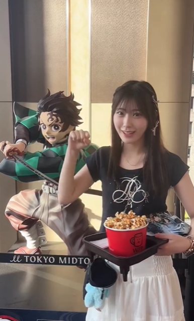 「映画館が◯◯一色だった」