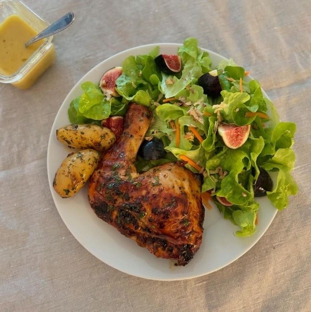 猫沢エミが病み上がりに大好きな鶏もものグリルを堪能！