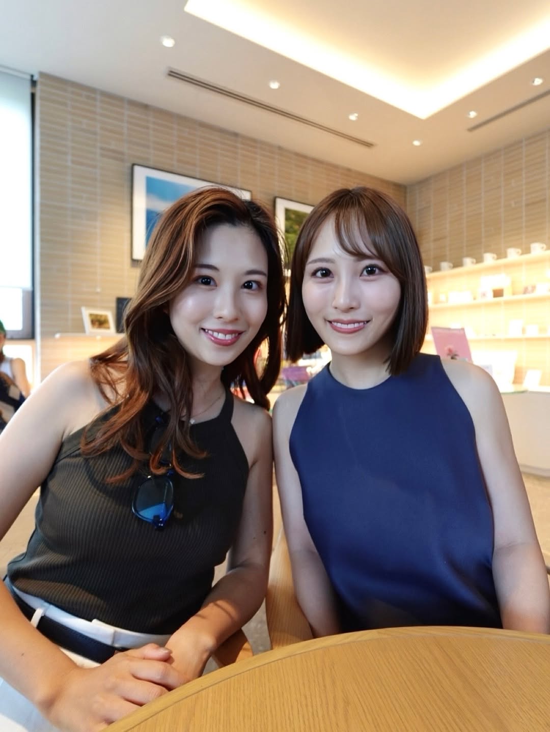 「美人姉妹が、キュートすぎる」フリーアナウンサー・森田真理華、BLUE SIX COFFEEにて姉妹ツーショット！