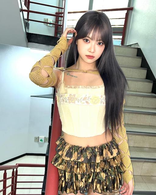 LE SSERAFIM・ウンチェの最新ショットが大人っぽすぎると話題に