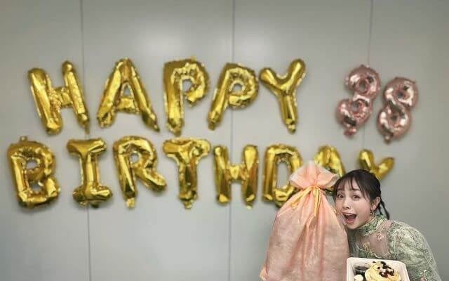鈴木あきえ、38歳のバースデーを満面の笑みで迎える！祝福のメッセージに感謝しながら最高の一日を満喫！