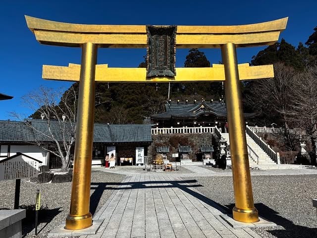 「黄金の鳥居は圧巻！！」テレビ静岡・弦間彩華、番組の