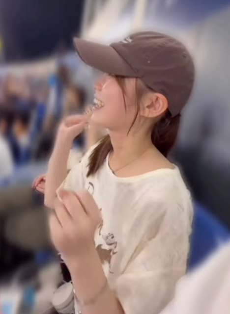 女優・田畑志真、マイナビオールスターゲーム2025を観戦！