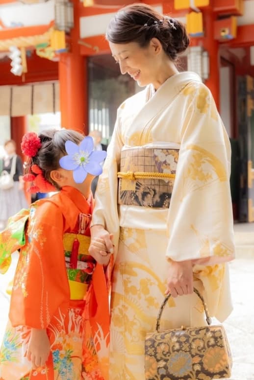 人気女優が娘との七五三ショットを公開！「ママがいいー！」