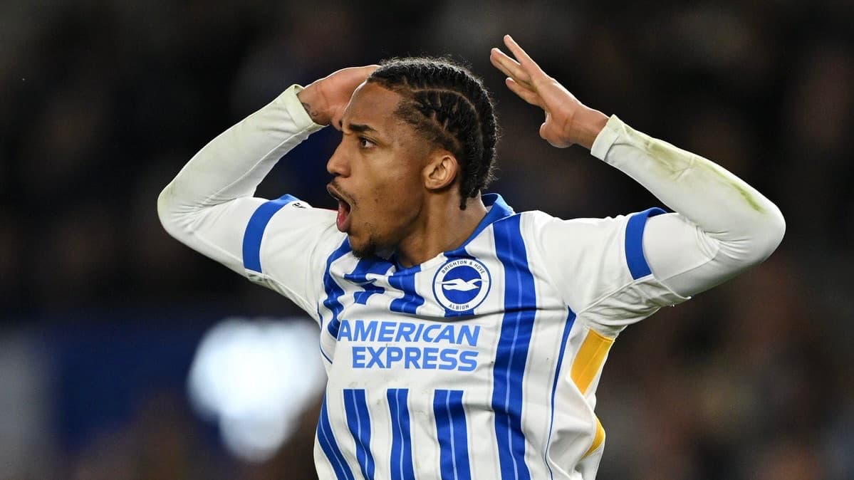 「チェルシーも本格参戦！」ブライトンFWペドロ獲得レースが白熱