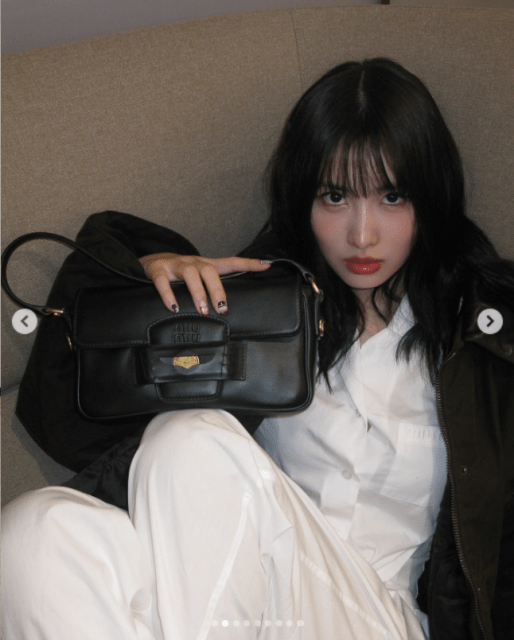 お気に入りバッグ公開のTWICE「モモ」に半日で70万いいね！