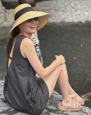 女優・原田夏希が夏の川遊びを堪能！！