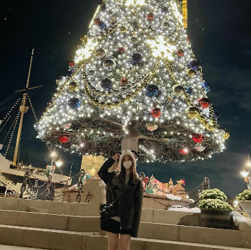 藤田ニコルがクリスマスディズニーを満喫🎅「ポップコーン姿可愛すぎる😂💗」