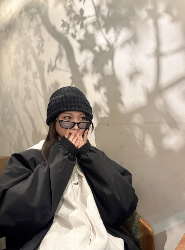 「サムイネ〜」生見愛瑠、冬の空気そのままのインスタ更新が話題