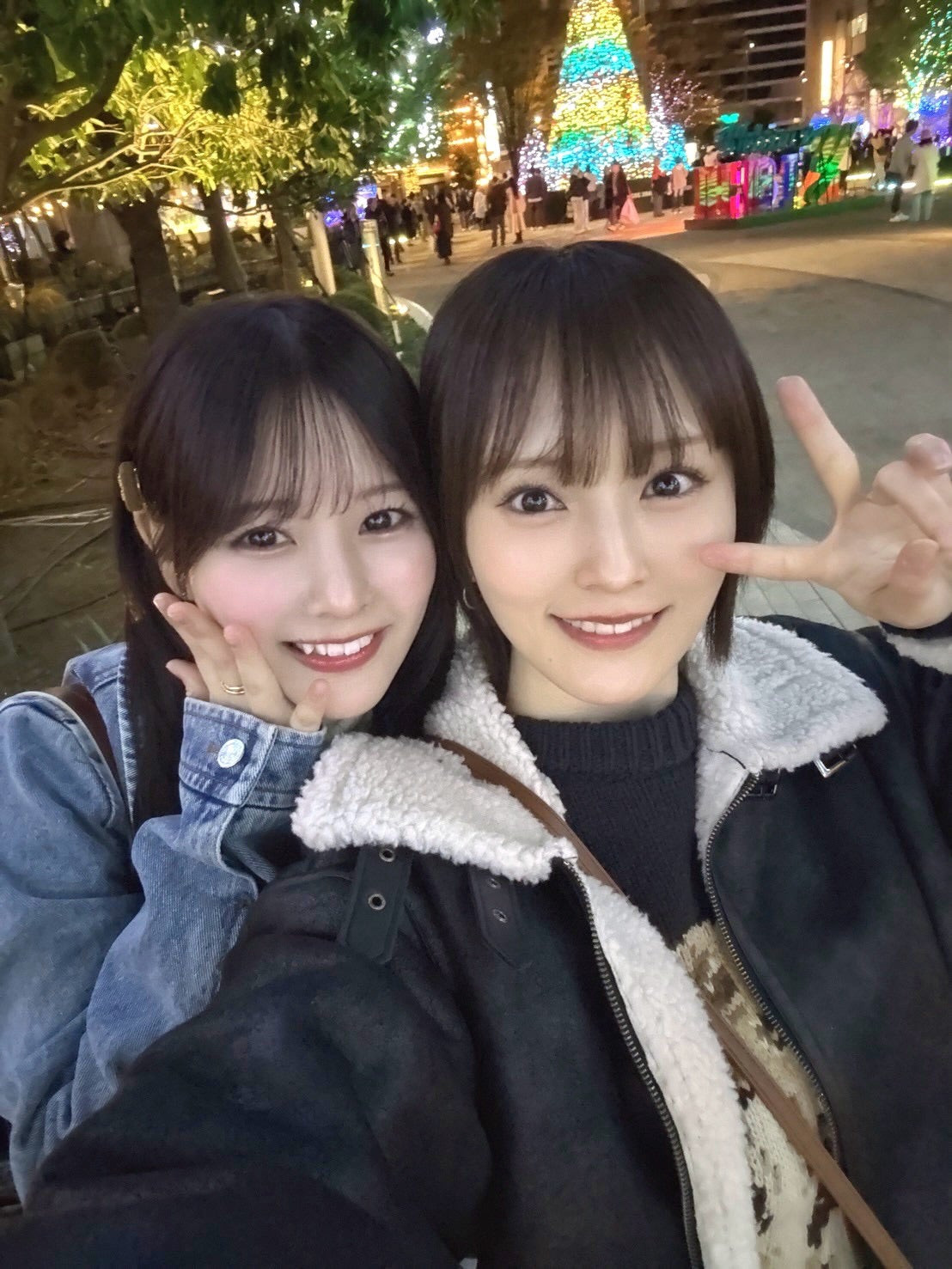 可愛すぎるイルミネーションデート 笑顔溢れる2ショットが話題に