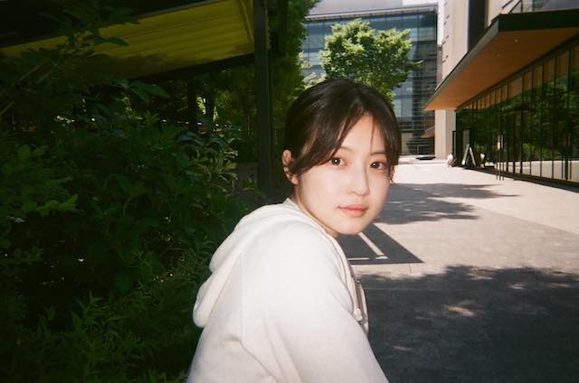 今田美桜の儚げショットを公開😭可愛すぎる1枚が話題に💖