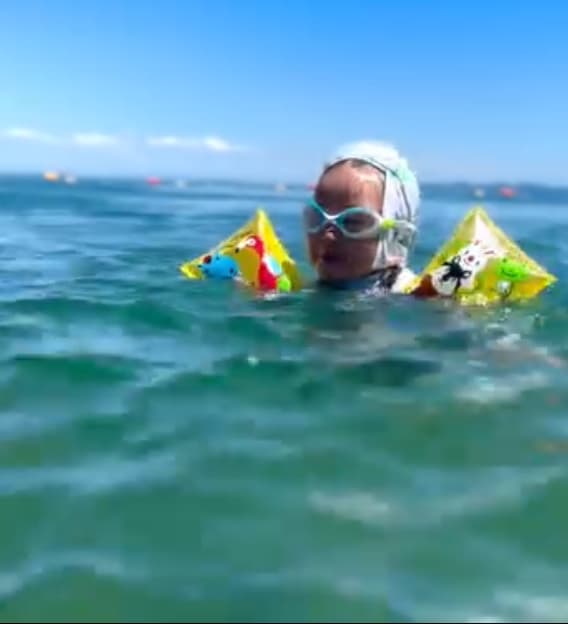 ジュゴンちゃんの泳ぎ！次は一緒にシュノーケルとダイビングへ