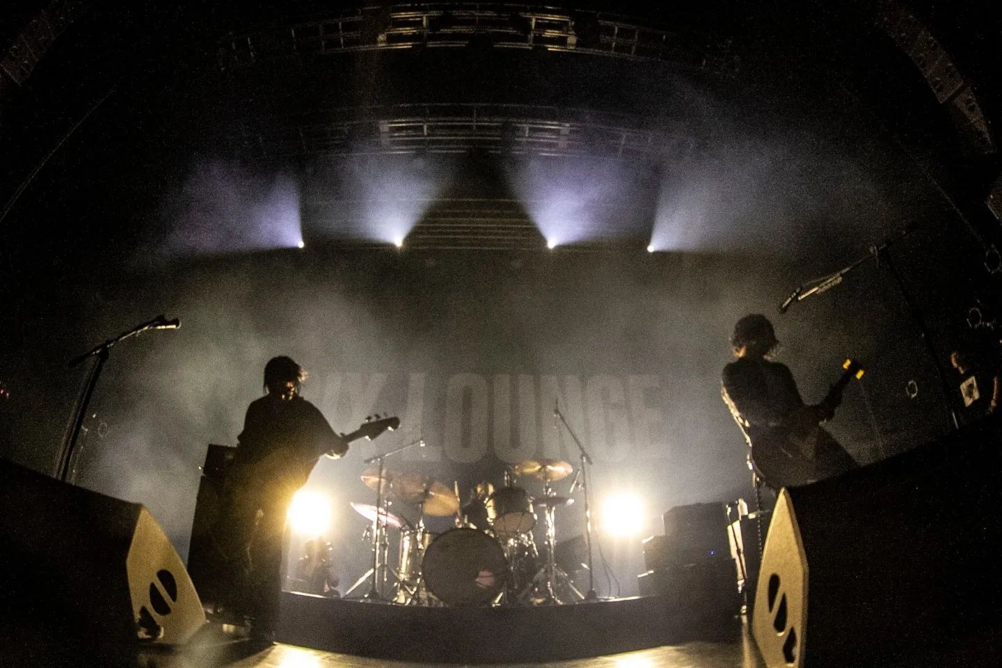 楽曲が話題のバンド・SIX LOUNGEが東京公演を終え、爆イケショットを公開!!