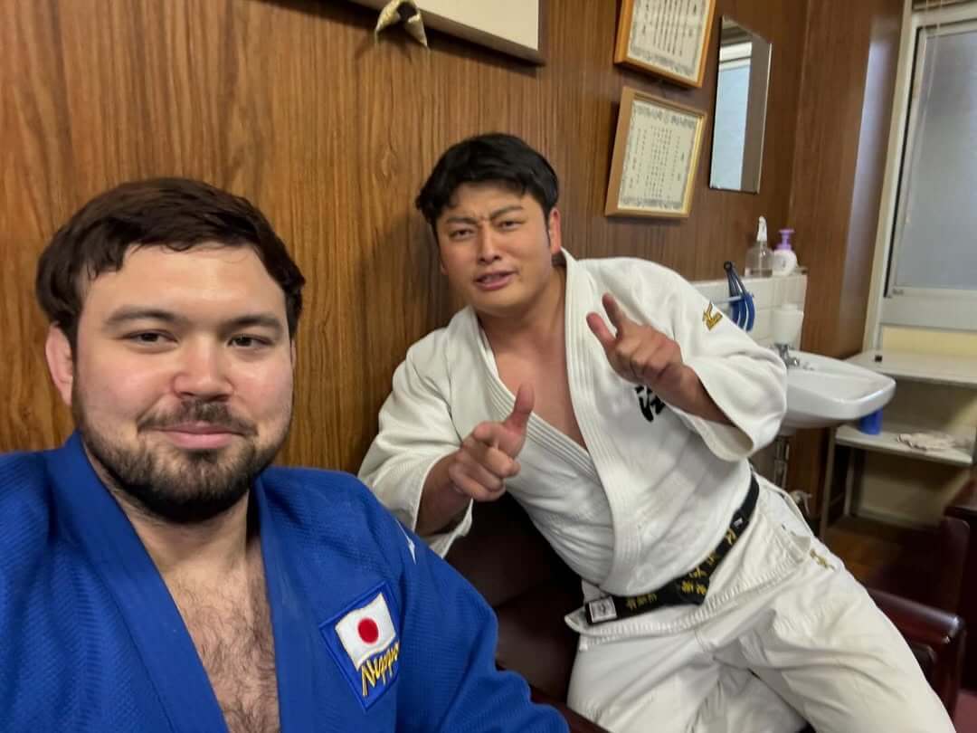 オリンピックメダリスト/ウルフ・アロン、大学時代の同期との写真を公開！