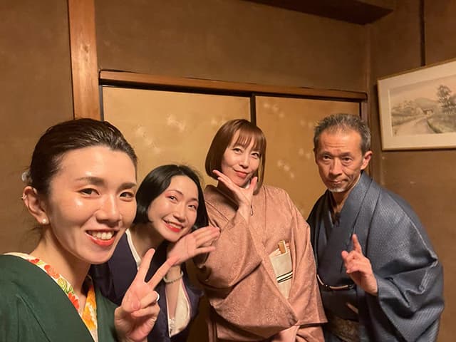 怪談師・牛抱せん夏、イベント『八雲の帳』への思いと感謝を共演者とのオフショットと共に公開！