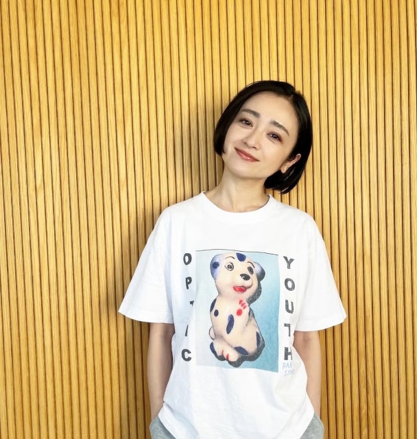 安達祐実が魅せた“セルフメイクの極意”、愛用コスメと素肌感の共演