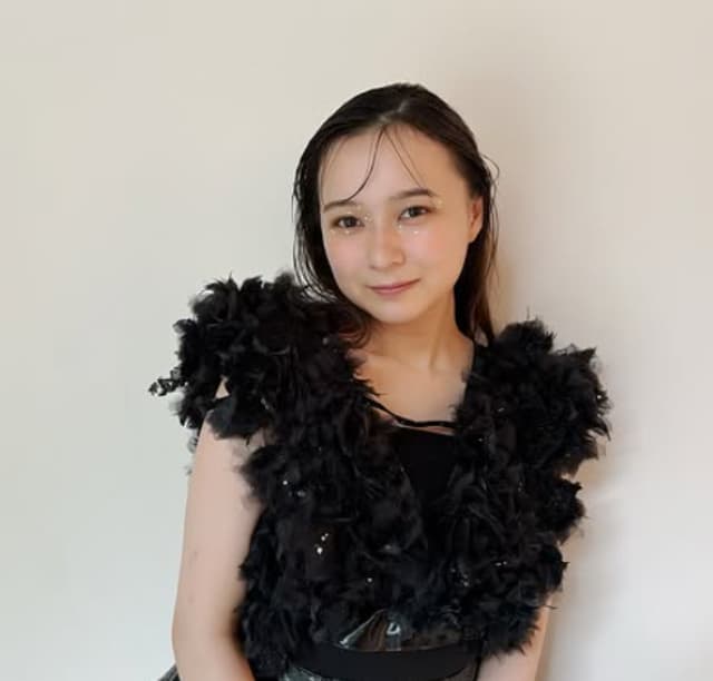 「6月もよろしくお願いいたします」元乃木坂46・鈴木絢音 最新の黒コーデを披露！