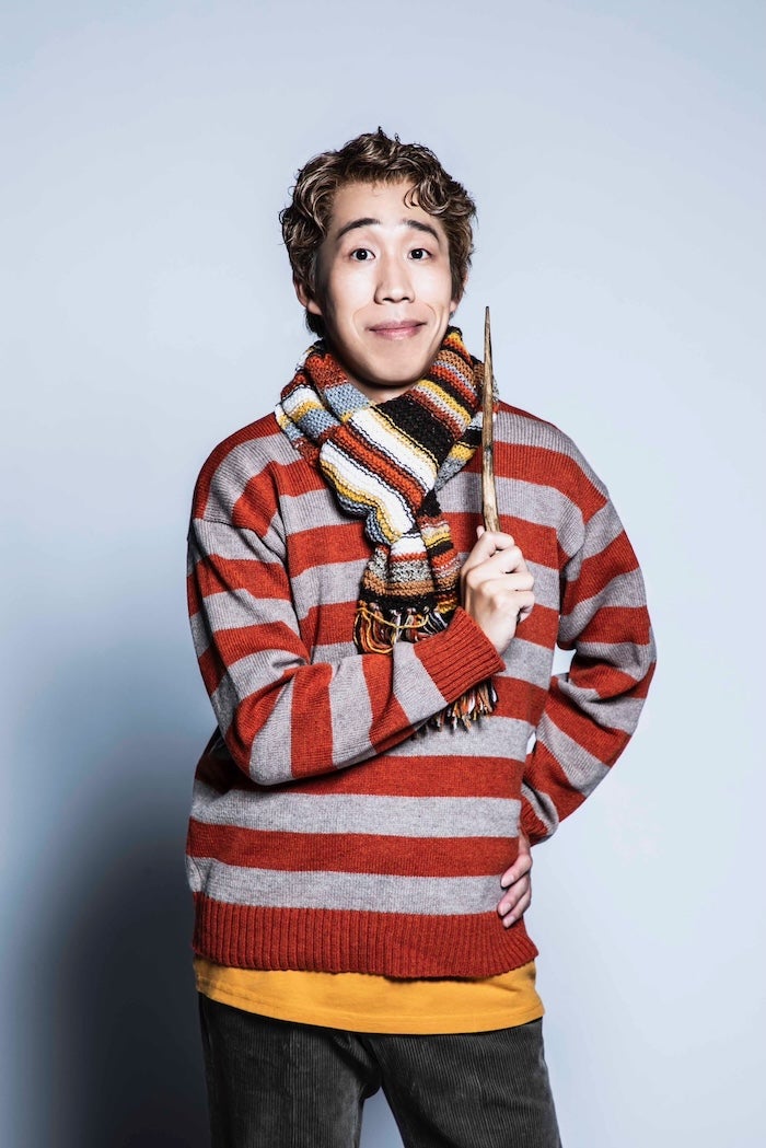 ひょっこりはんがまさかのハリーポッター舞台出演 おかっぱ頭封印の金髪姿がカッコいいと話題に