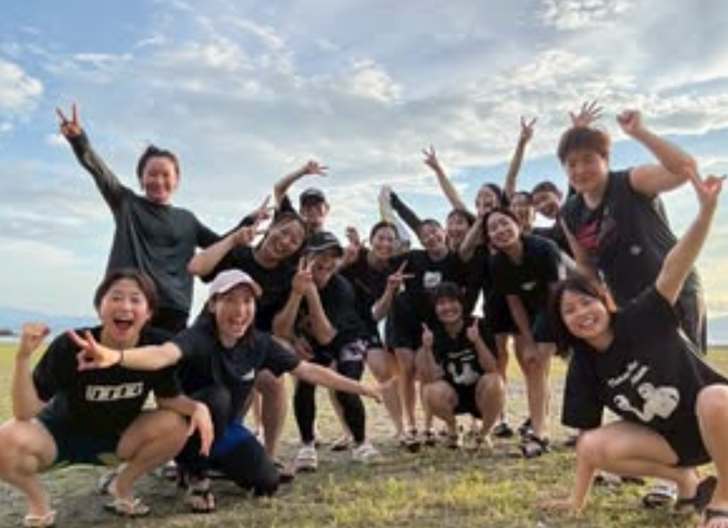 胸熱ショット！女子ハンド・笠泉里が夏の思い出を仲間と共有