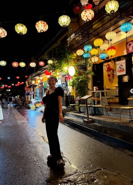 「バインミー最高！」村上佳菜子、ホイアン夜散歩とグルメ大満喫報告