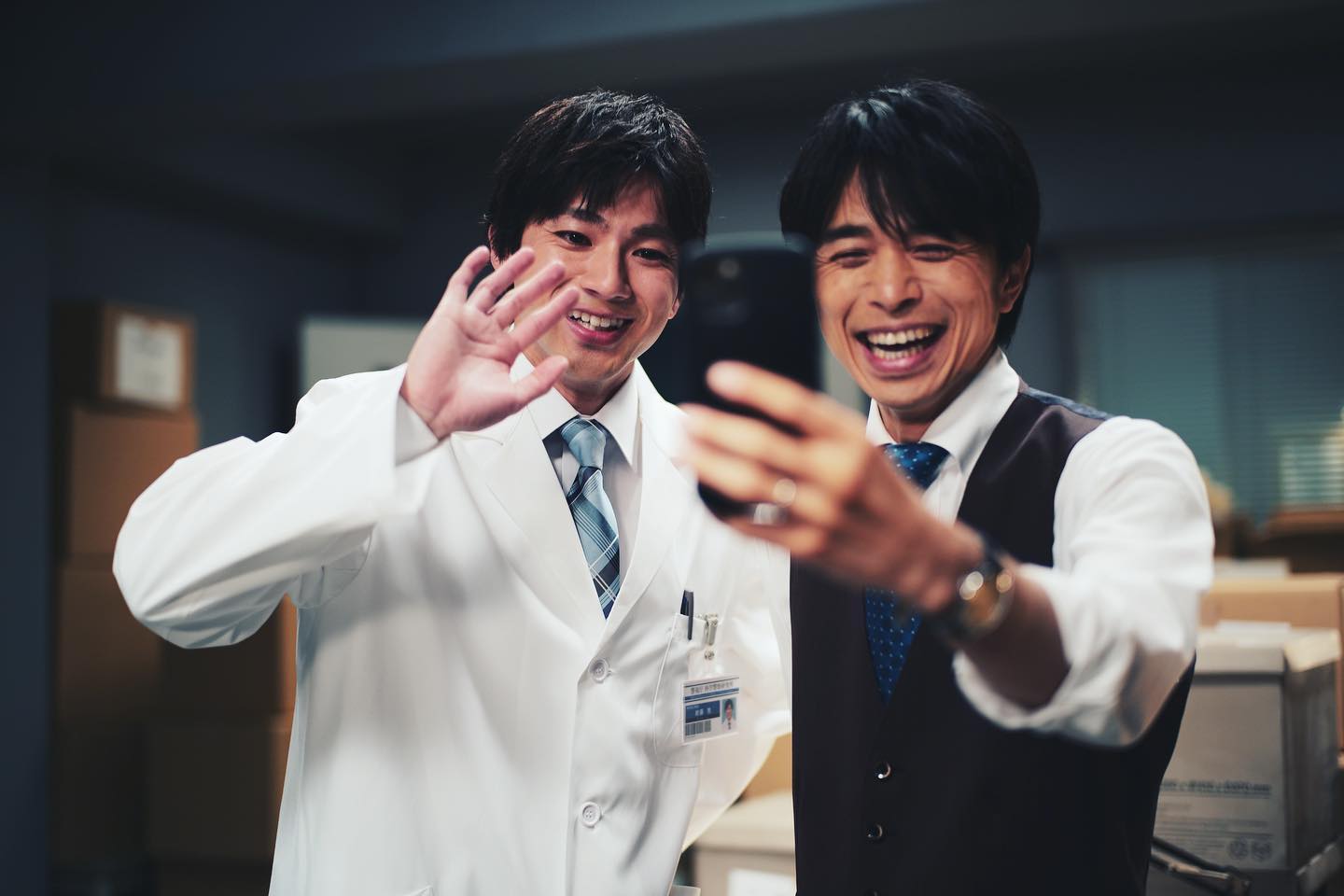 「こんな愛のある人たちとお仕事ができて 本当に感謝です」山田裕貴があの人との仲良し2ショットを公開📸