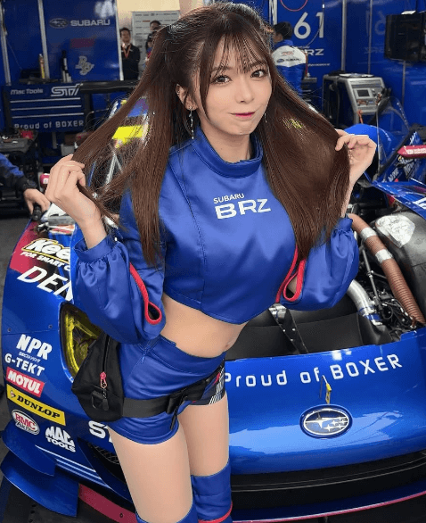「パワーアップしたね」看護師レースクイーン、美麗な”ハーフツインテ＆ブルーコス姿”を公開！ファン褒めちぎりで「めっちゃ可愛い」