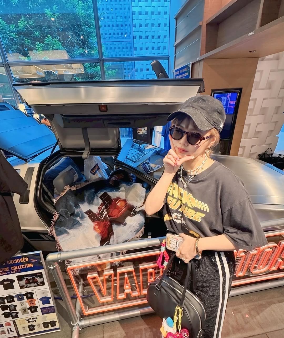 「何をゲットしようかしら？？」元モー娘。メンバー、夫とのうきうきデートはあの映画のポップアップ！