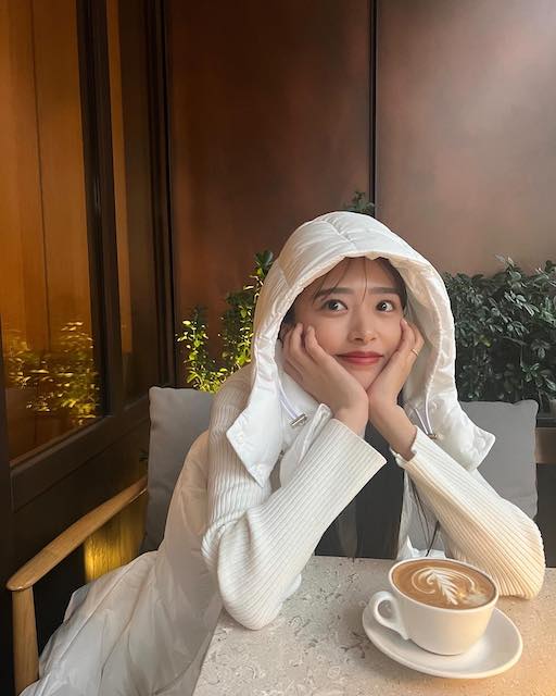 「この可愛さ半端ねぇ〜🥰😍」近藤千尋の最新ショットにファン悶絶💖